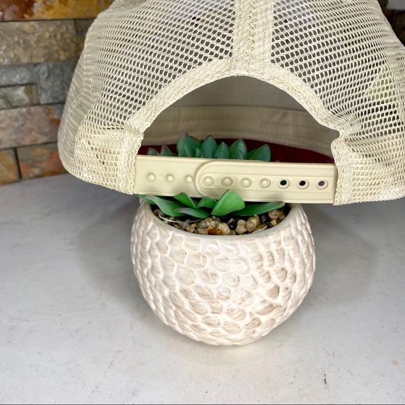 Distressed SnapBack baseball cap - Picture 9 of 9